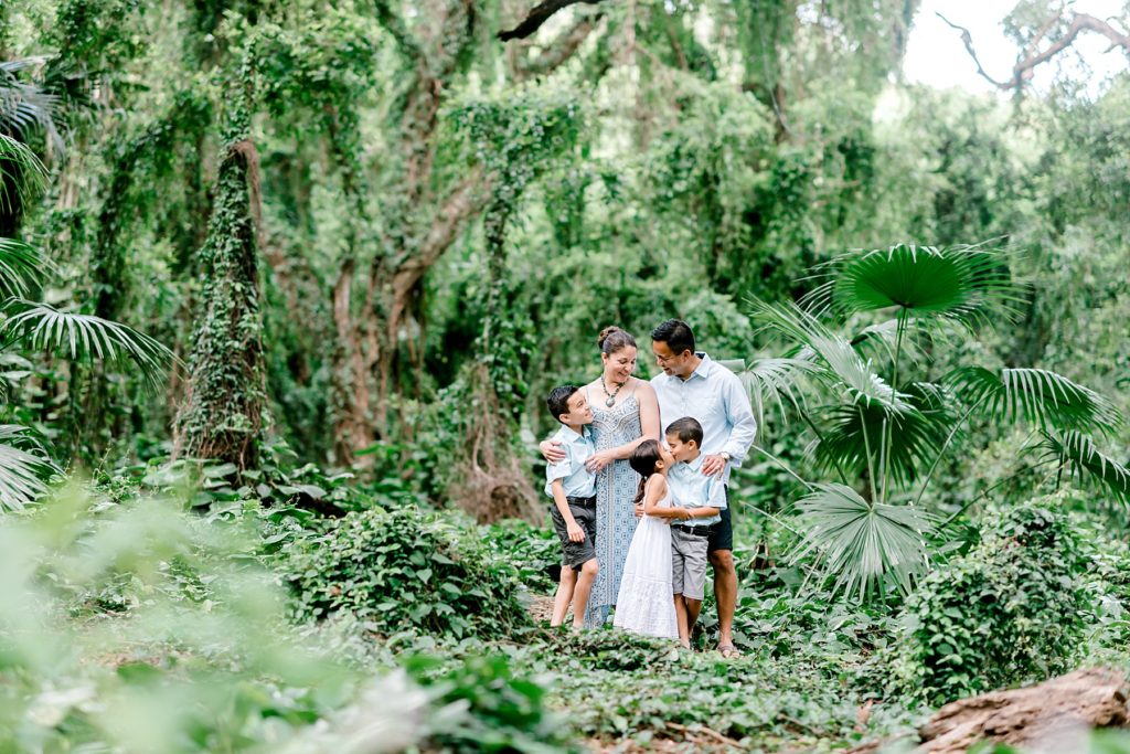 Maui_family_photographer_maui_photographer_maui_elopement_photographer_maui_wedding_photographer_maui_anniversary_photographer_maui_photographers_Maui_honeymoon_photographer